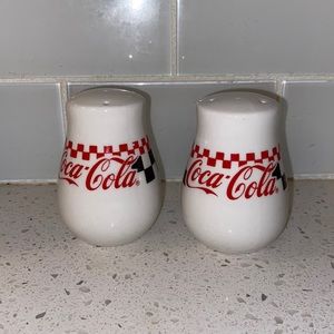 NWOT 1996 coke salt and pepper